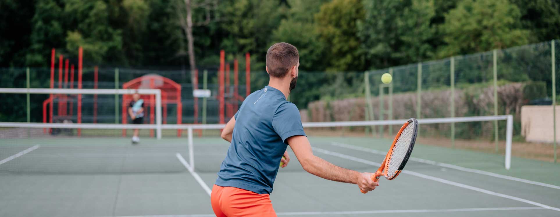 jouer au tennis à sainte cécile